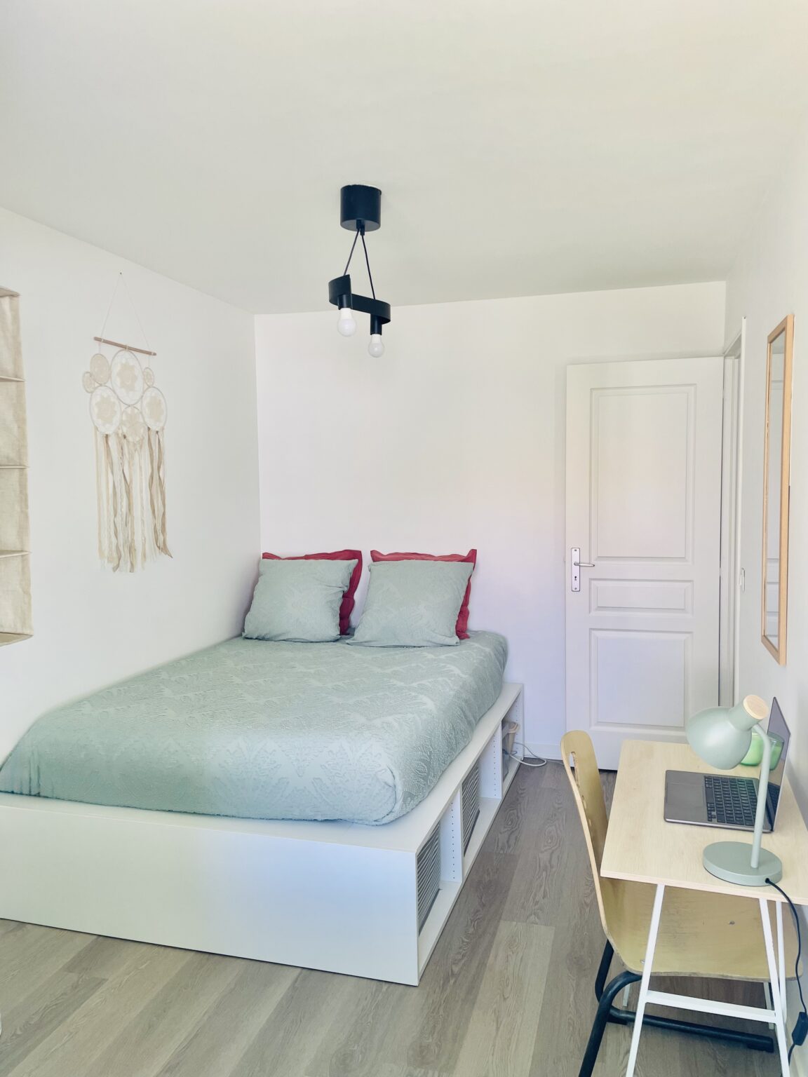 Chambre de l'appartement Opale – Les Nids Tranquilles, Le Châtelet-en-Brie